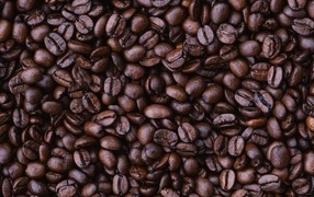 Жареные ароматные кофейные зерна