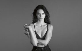 Beautiful American model Kendall Jenner black and white photo