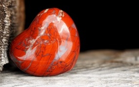 Большое каменное сердце