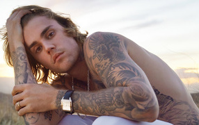 Singer Justin Bieber with body tattoos