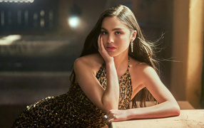 Красивая молодая американская актриса Оливия Родриго