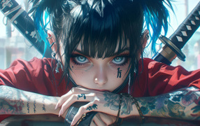 Голубоглазая аниме девушка с татуировками на теле