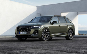Автомобиль Audi SQ7 TFSI 2024 года