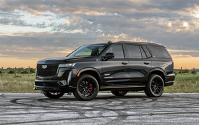 Черный внедорожник Hennessey Cadillac Escalade-V H850 2024 года