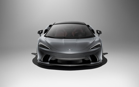 Автомобиль McLaren GTS 2024  года вид спереди