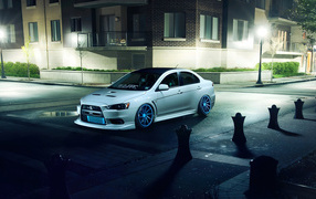 Автомобиль Mitsubishi Lancer Evo JDM