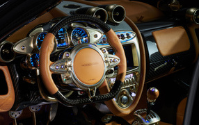 Кожаный салон автомобиля Pagani Huayra Epitome 2024 года