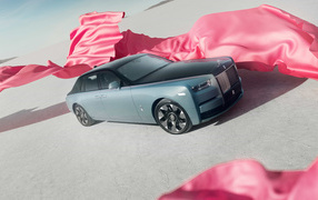 Серебристый автомобиль Rolls-Royce Phantom VIII Series II с розовыми лентами