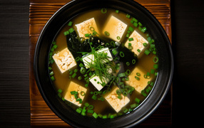Суп с сыром тофу и морепродуктами