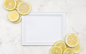 Рамка для фото с ломтиками лимона