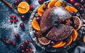Шоколадный пирог со специями и кусочками апельсина
