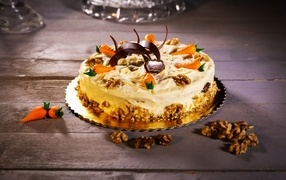 Аппетитный морковный торт с грецкими орехами