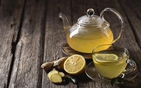 Заварник с вкусным лимонно - имбирным чаем