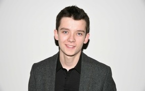 Молодой голубоглазый актер Эйса Баттерфилд