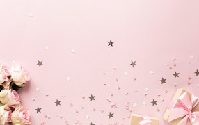 Розовые розы с подарками для шаблона открытки