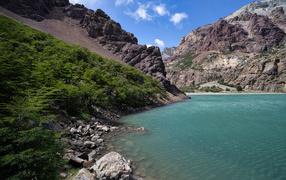 Голубая вода горного озера, Аргентина 