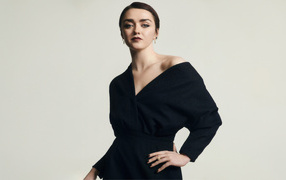 Яркая актриса Мэйси Уильямс в черном платье