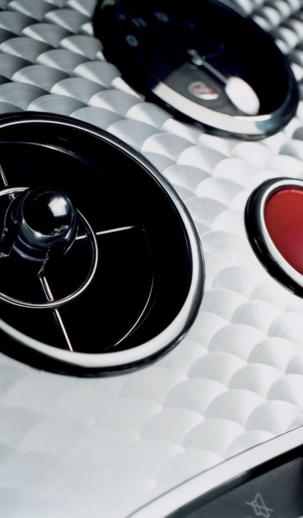 Контрольная панель Bugatti