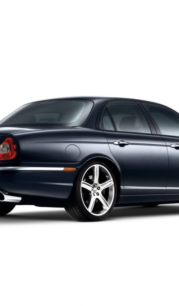 Jaguar XJR вид сзади