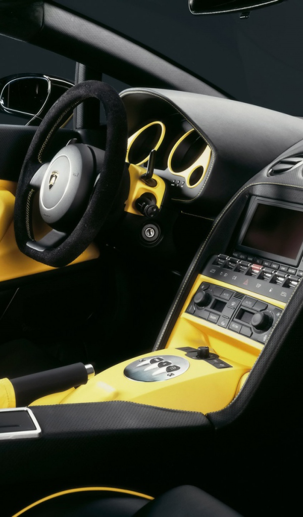 Салон автомобиля Lamborghini