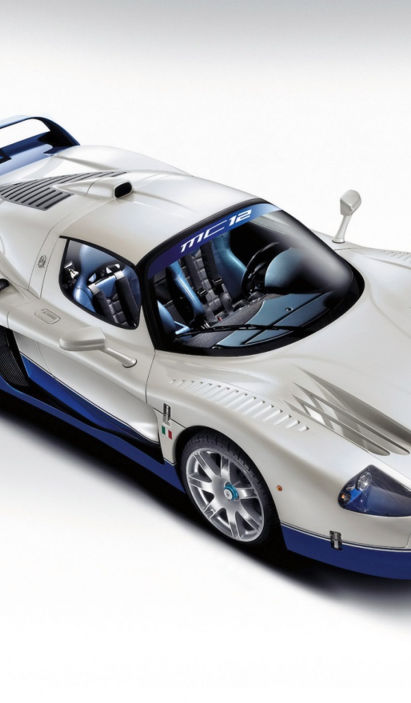 Супер кар Maserati