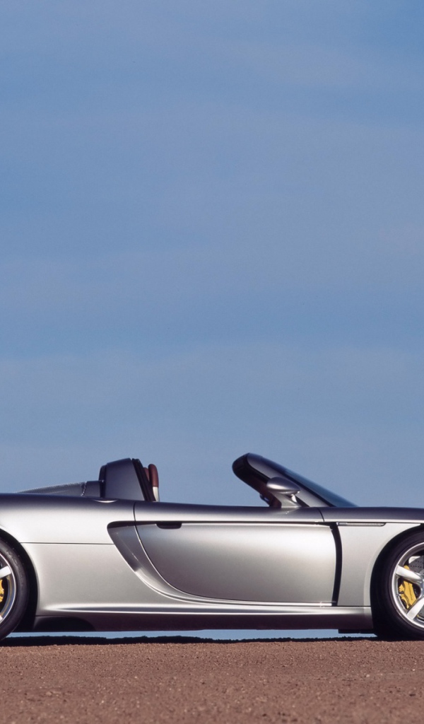 Серебрянный Порш Каррера