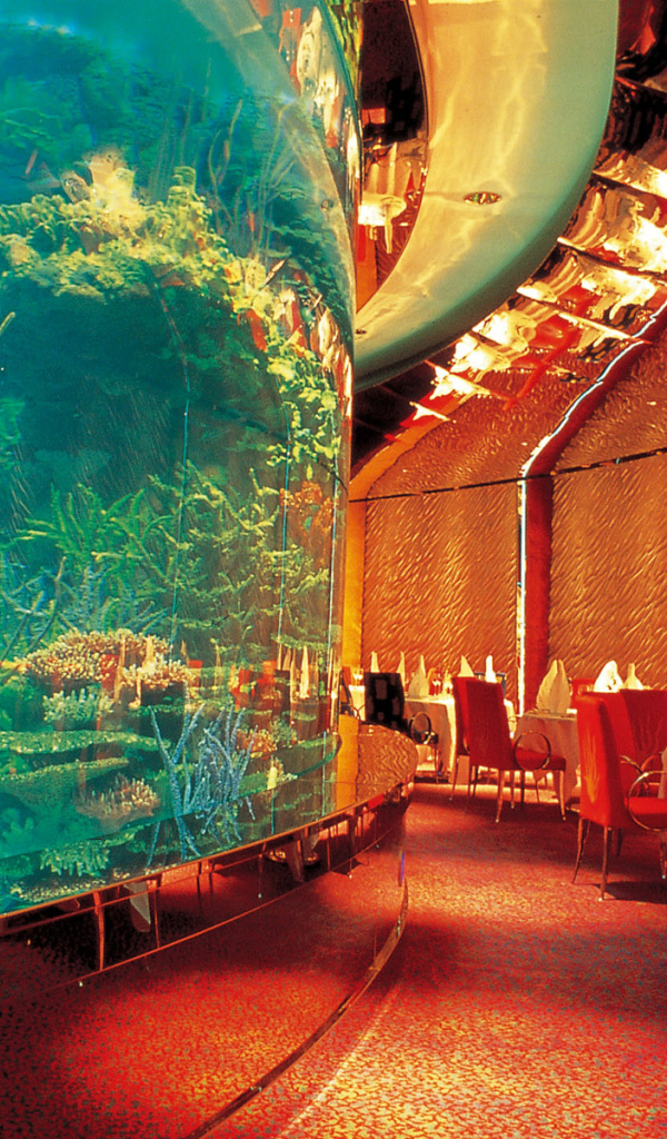Аквариум в ресторане