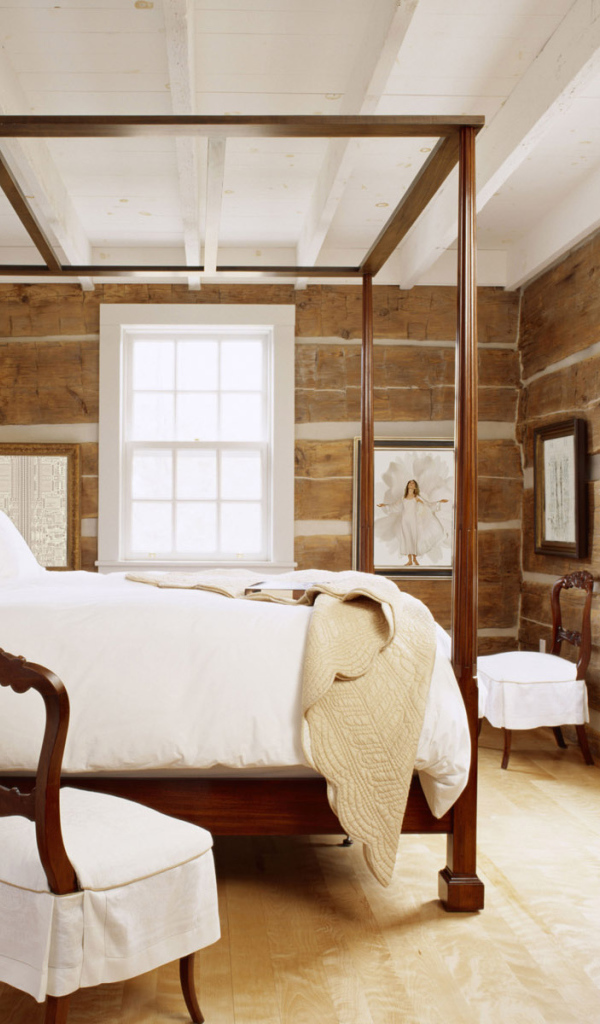 Уютная спальня в светлых тонах