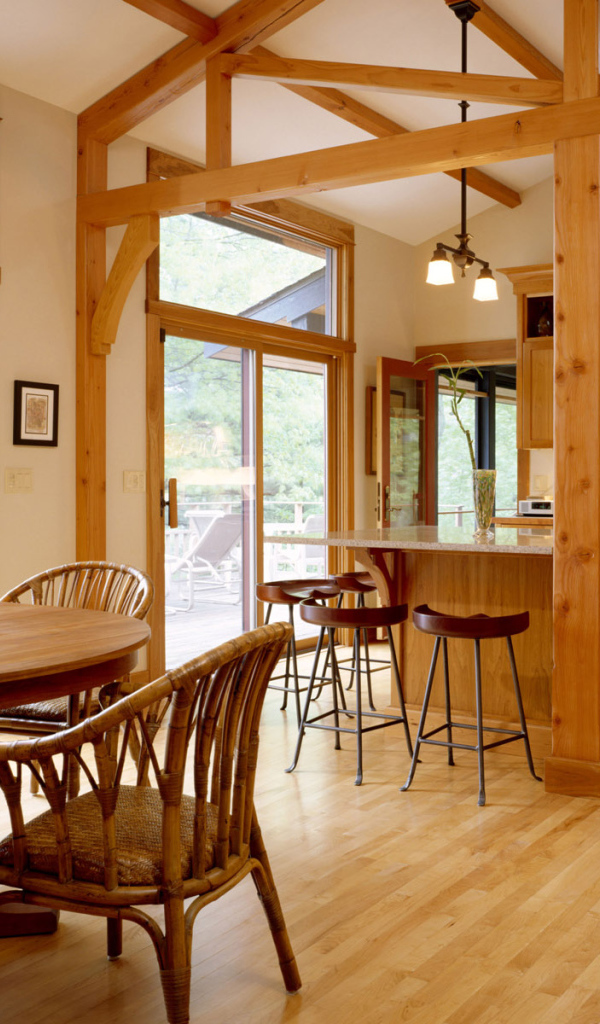 Столовая с выходом на террасу