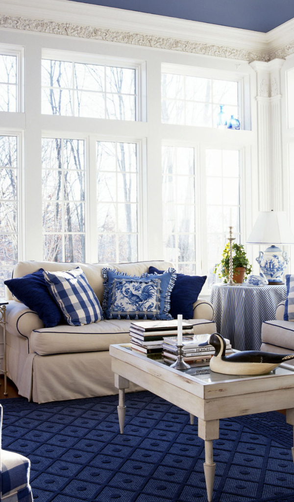 Интерьер зала / Клетчатый декор