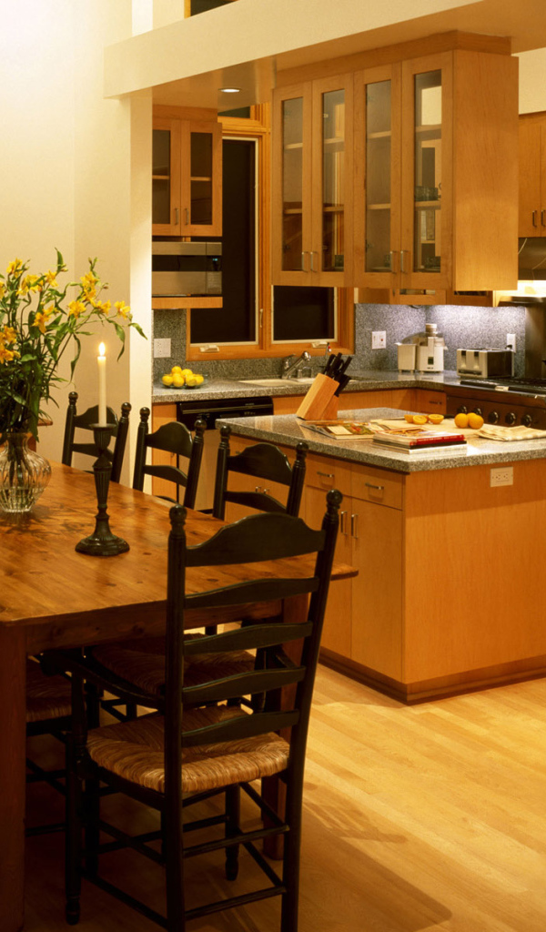 Кухня и столовая