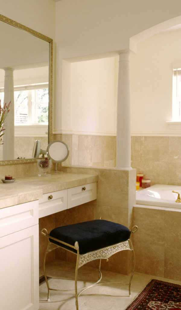 Белая ванная комната