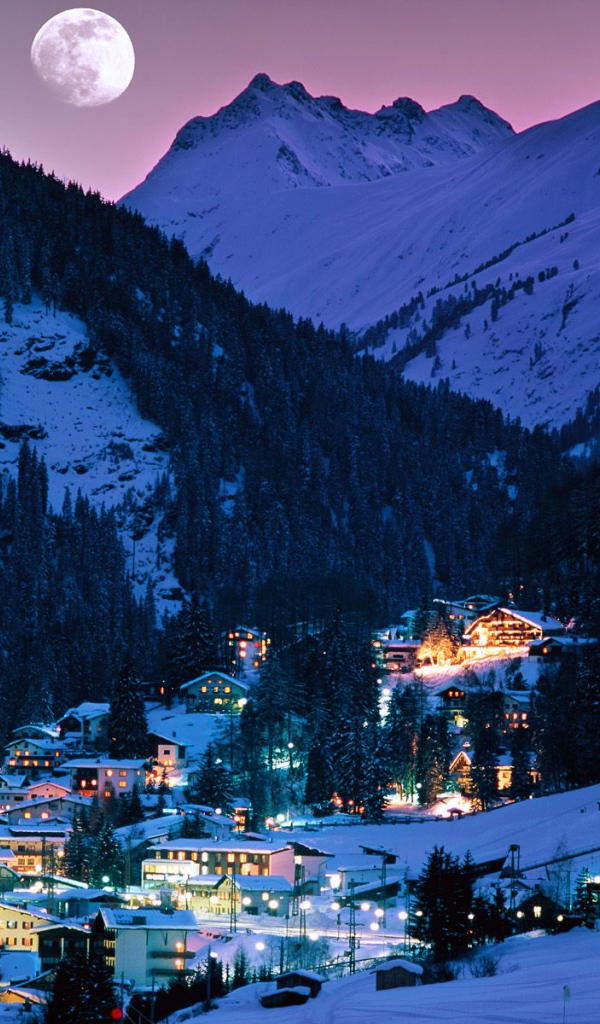 Св.  Антон в Arlberg, Тироль, Австрия