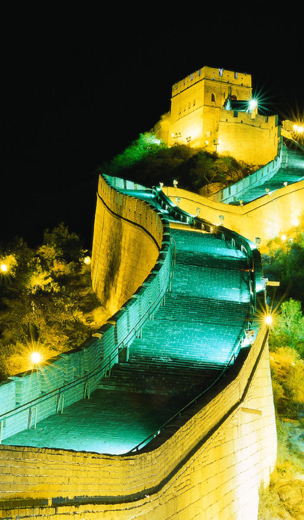 Великая стена ночью