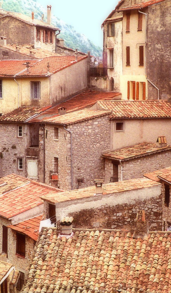 Крыши Ocher Peille