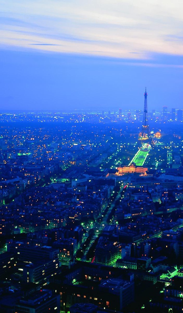 Ночной Париж