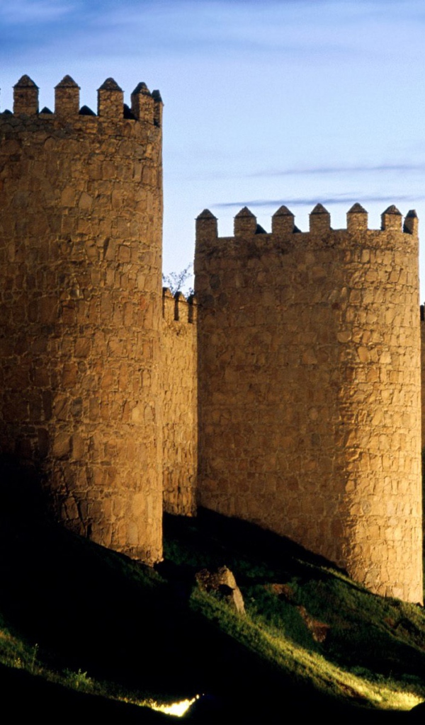 Замок Авила