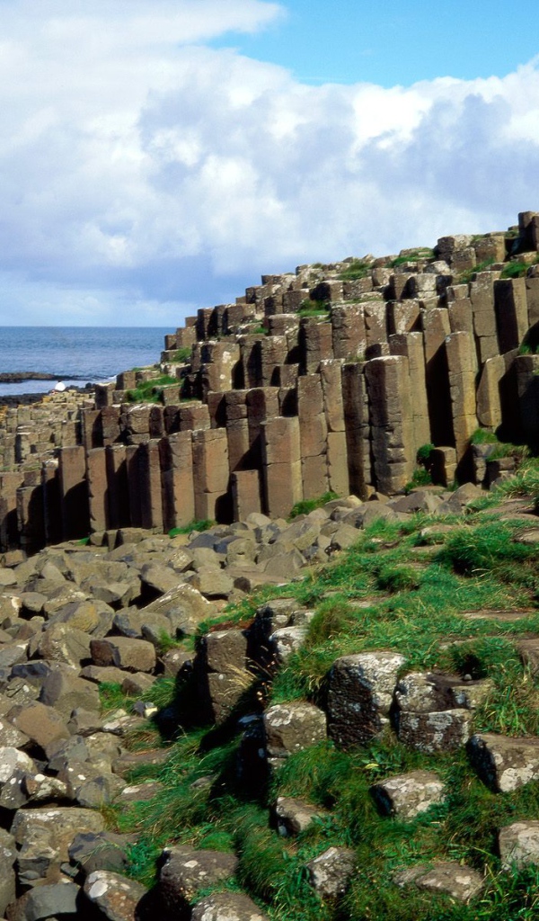 Гигантские плиты