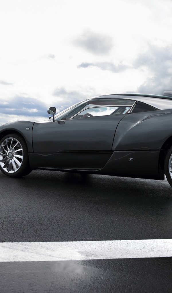 Красивый спорткар