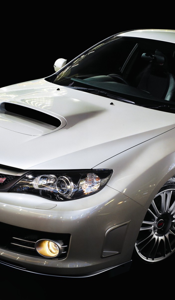 Автомобиль Subaru