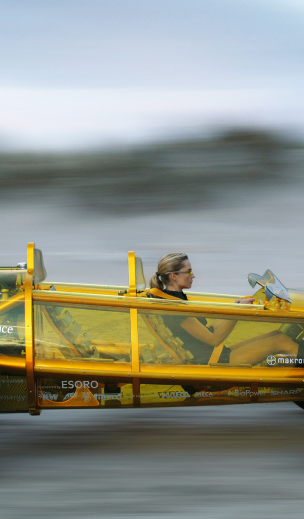 Девушка в прототипе