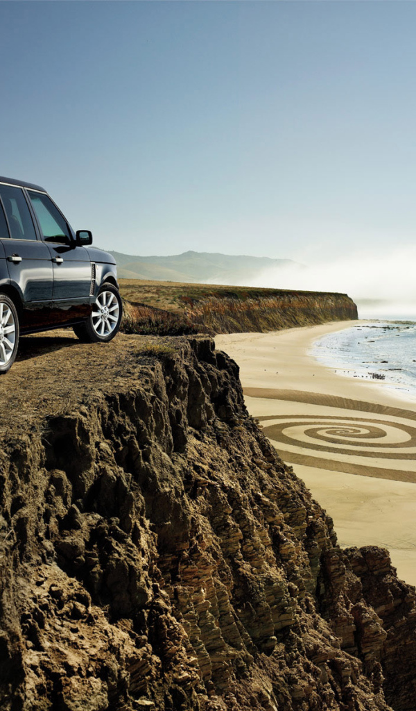 Автомобиль Range Rover