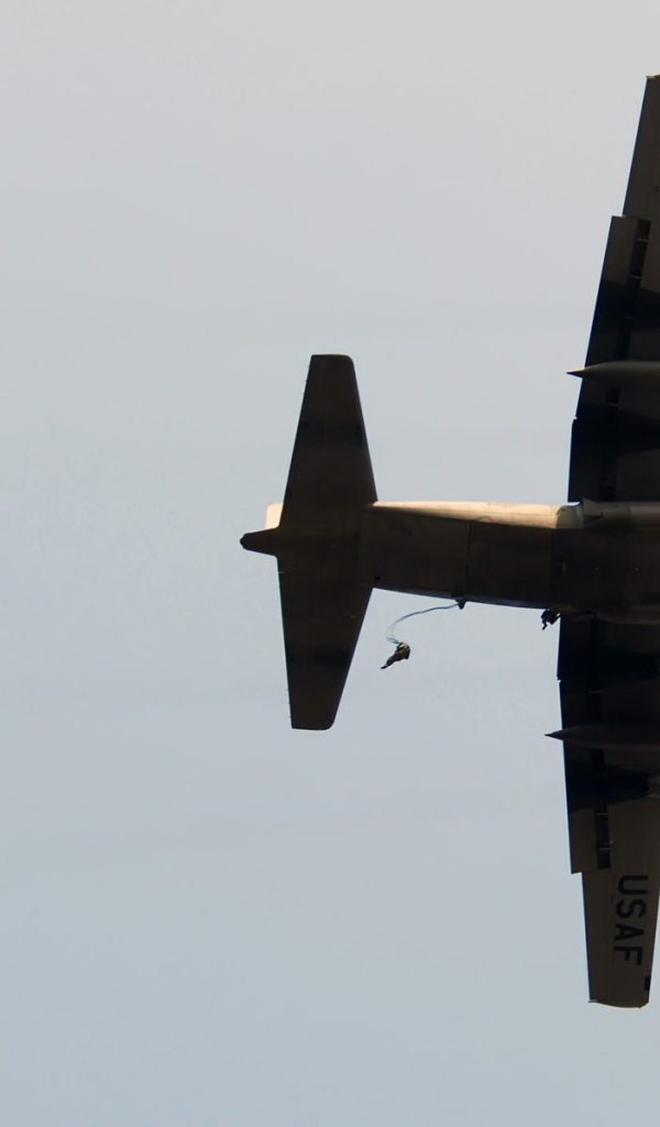 Военная авиация / выброс десанта