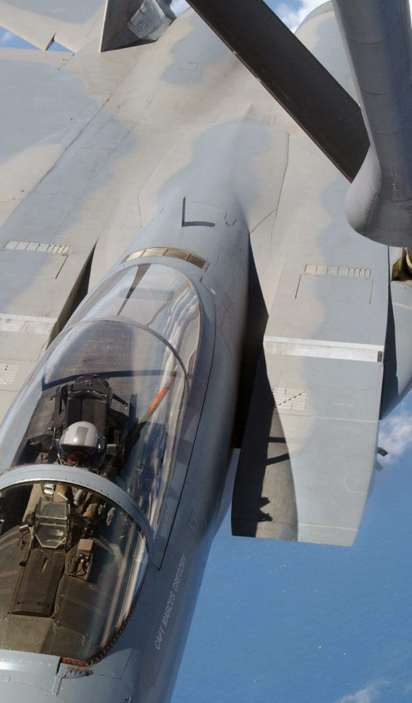 Военная авиация / дозаправка в полете