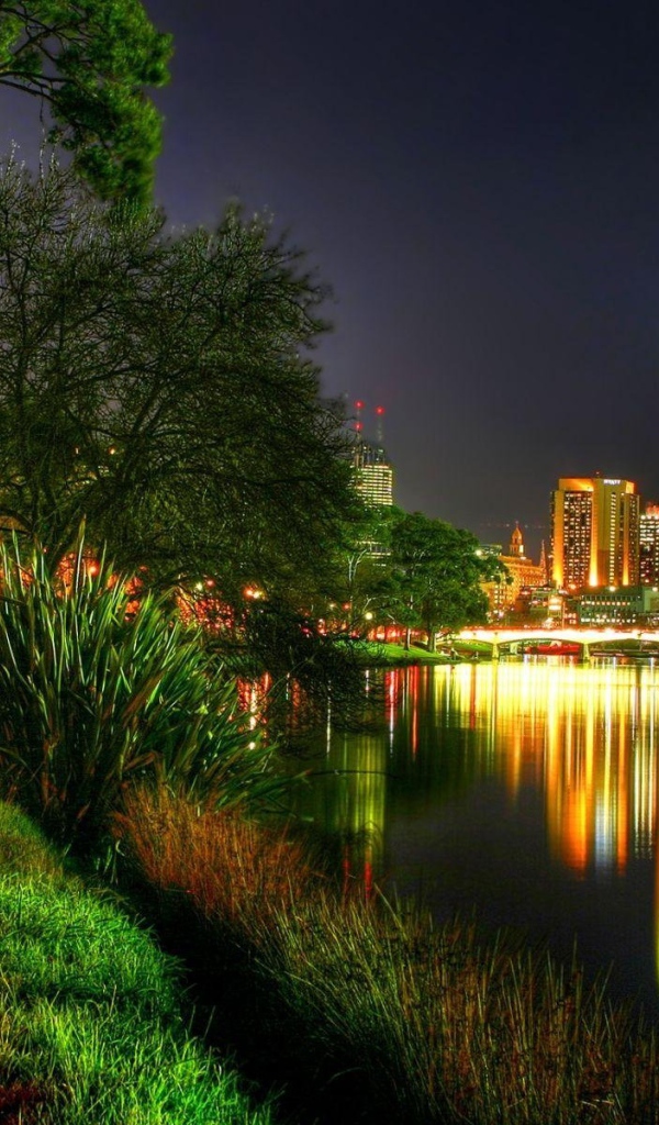 Вечер в городском парке