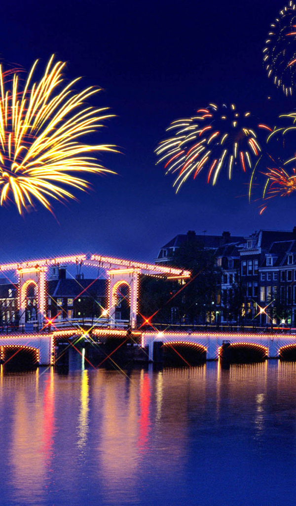 Городской праздник