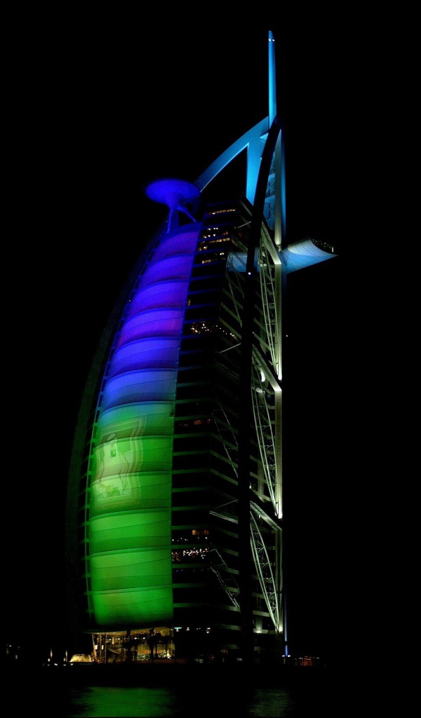 Персидский парус