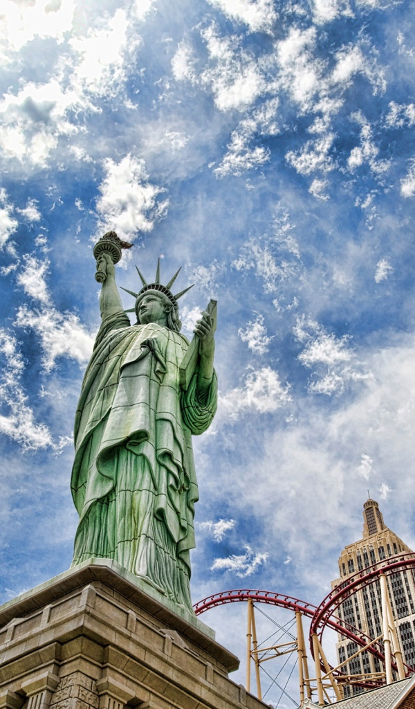 Статуя свободы