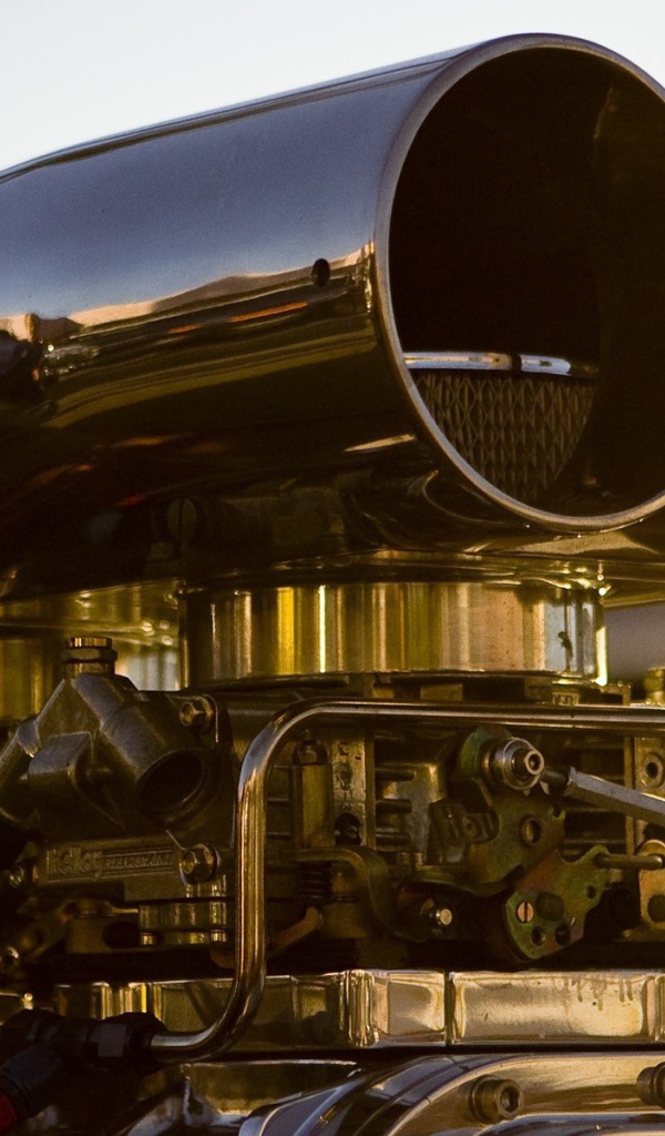 Отражение в металле