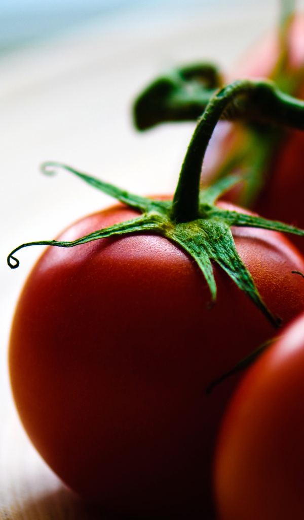 Красные помидоры